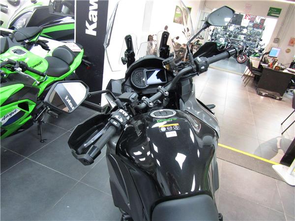 2025 Kawasaki Versys 1100
