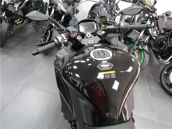 2025 Kawasaki Ninja 1100 SX