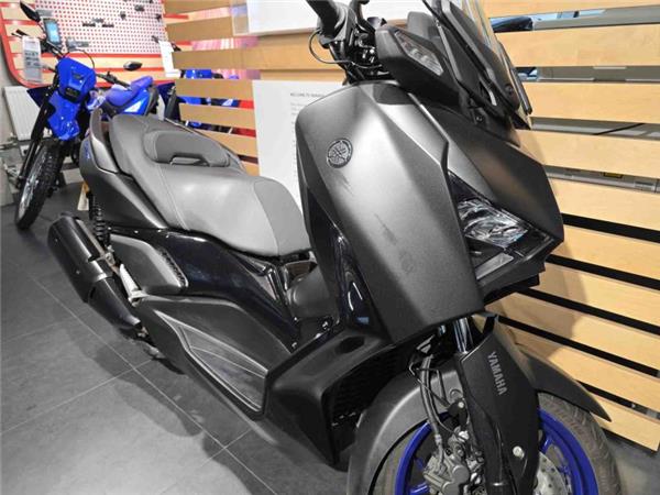 2024 Yamaha X-MAX 300 (CZD 300-A) Black