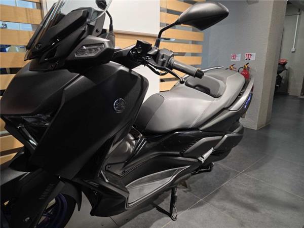2024 Yamaha X-MAX 300 (CZD 300-A) Black