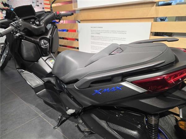 2024 Yamaha X-MAX 300 (CZD 300-A) Black