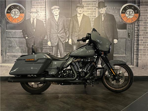 2022 HARLEY-DAVIDSON STREET GLIDE