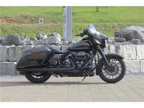 2019 harley-davidson FLHXS Street Glide Special 114