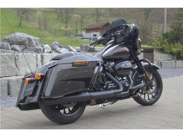 2019 harley-davidson FLHXS Street Glide Special 114