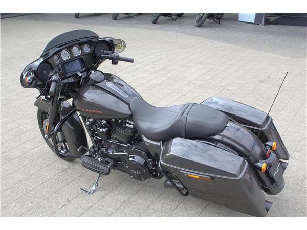 2019 harley-davidson FLHXS Street Glide Special 114