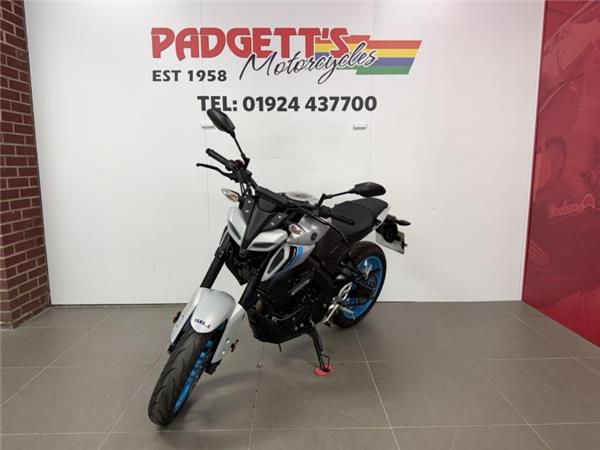 2025 Yamaha MT-125 Grey