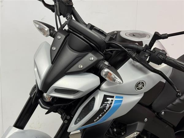 2025 Yamaha MT-125 Grey