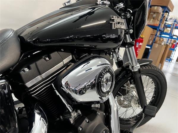 2017 HARLEY-DAVIDSON STREET BOB