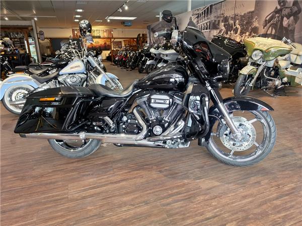 CVO STREET GLIDE 