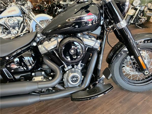 Softail Slim 