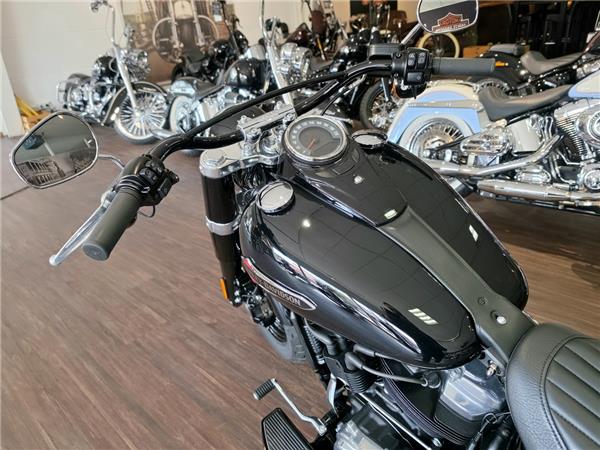 Softail Slim 