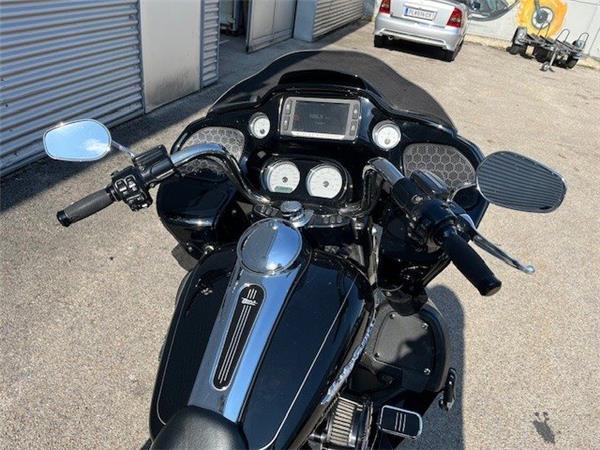 2015 Harley-Davidson Touring Road Glide Special FLTRXS