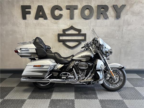 Electra Glide Ultra Ltd. CVO 