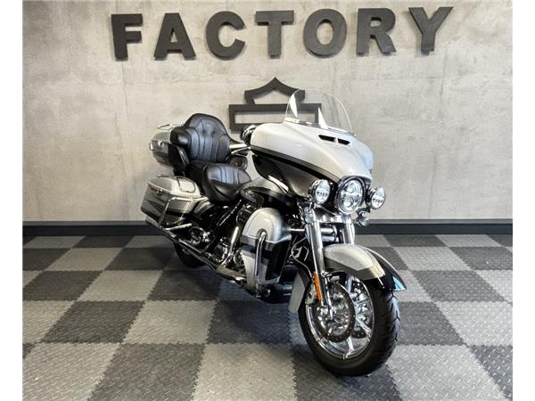 Electra Glide Ultra Ltd. CVO 