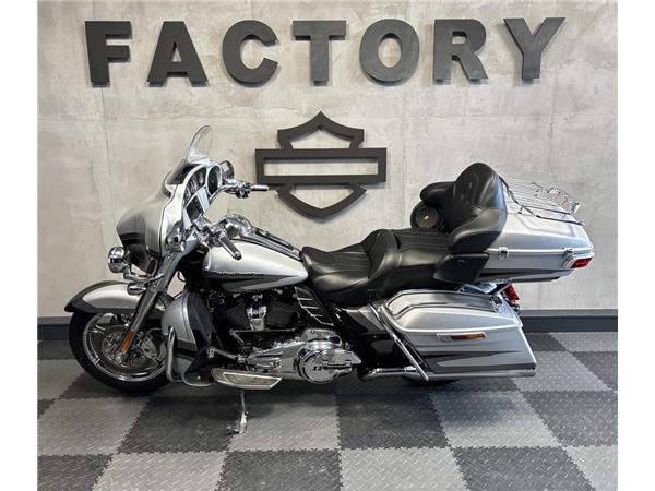 Electra Glide Ultra Ltd. CVO 