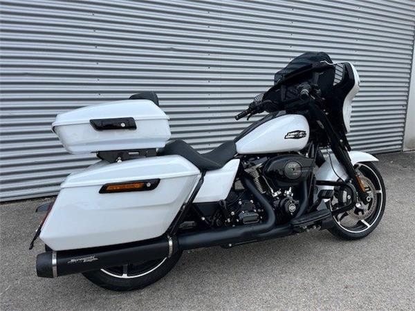 2024 Harley-Davidson Street Glide FLHX