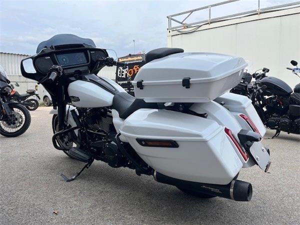 2024 Harley-Davidson Street Glide FLHX