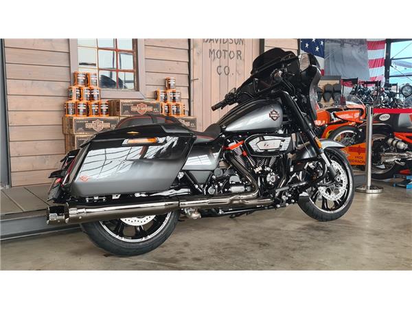 FLHXSE CVO STREET GLIDE 