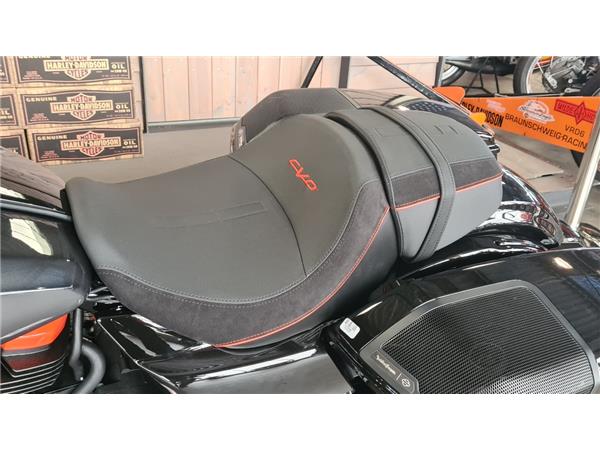 FLHXSE CVO STREET GLIDE 