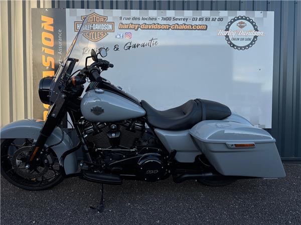 2025 HARLEY-DAVIDSON ROAD KING