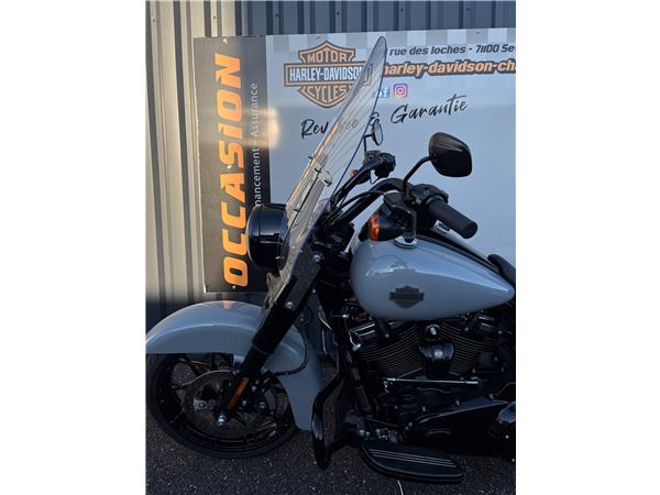 2025 HARLEY-DAVIDSON ROAD KING