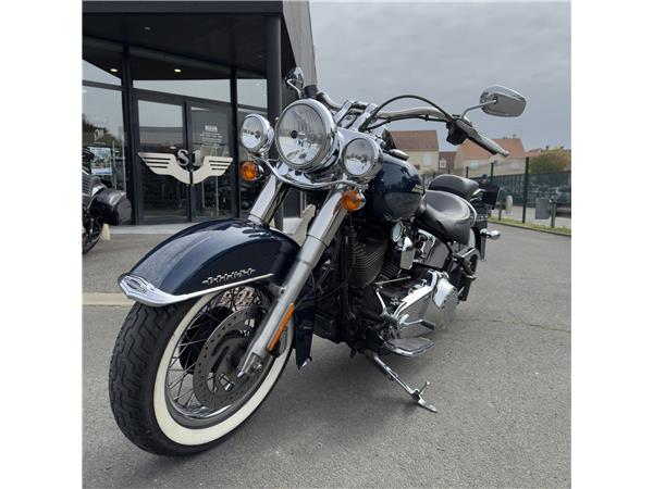 2016 HARLEY-DAVIDSON DELUXE