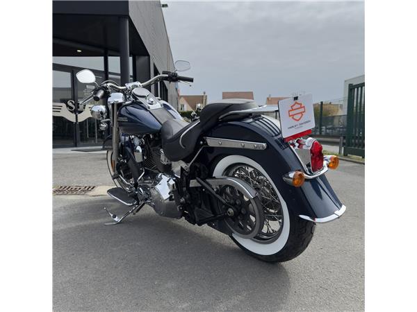 2016 HARLEY-DAVIDSON DELUXE