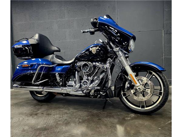 2017 HARLEY-DAVIDSON STREET GLIDE