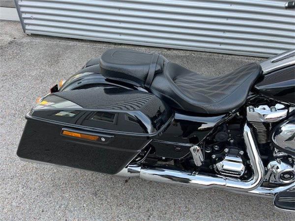 2019 Harley-Davidson Street Glide FLHX