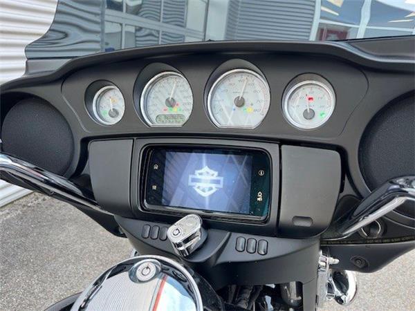 2019 Harley-Davidson Street Glide FLHX