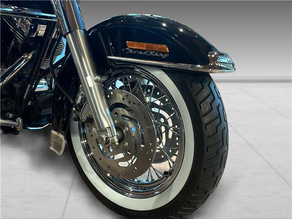 2008 harley-davidson FLSTC Softail Classic