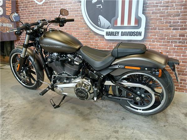 2021 HARLEY-DAVIDSON BREAKOUT