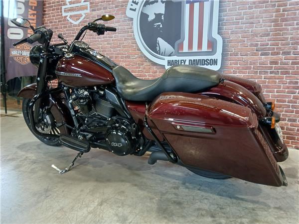 2020 HARLEY-DAVIDSON ROAD KING