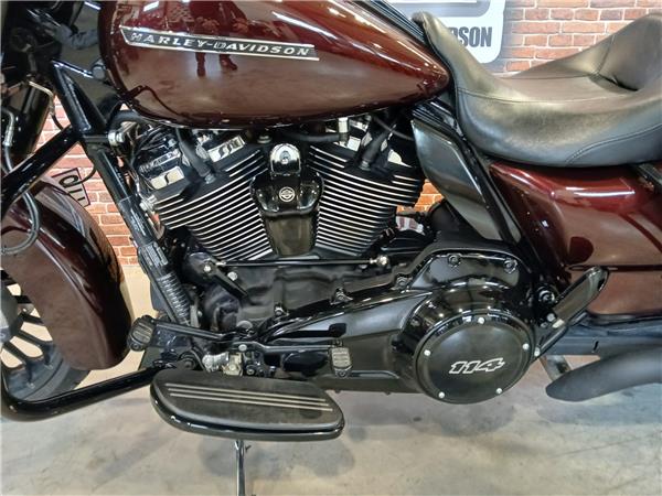 2020 HARLEY-DAVIDSON ROAD KING