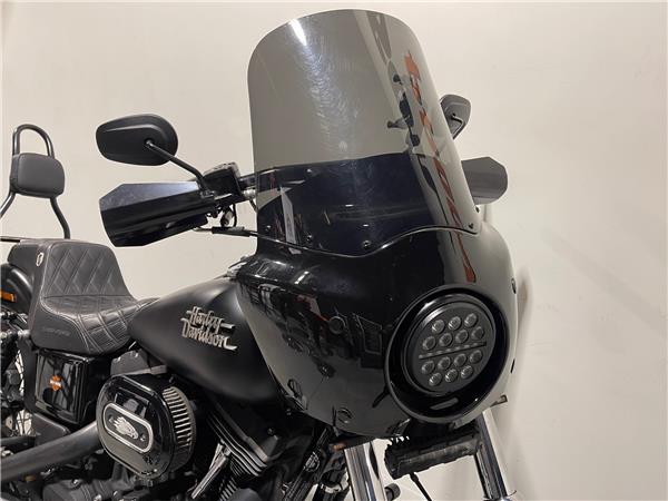 Harley-Davidson Dyna Street Bob