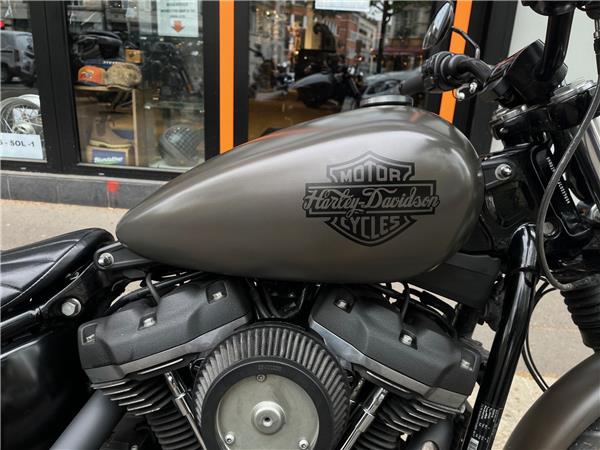 2018 HARLEY-DAVIDSON STREET BOB