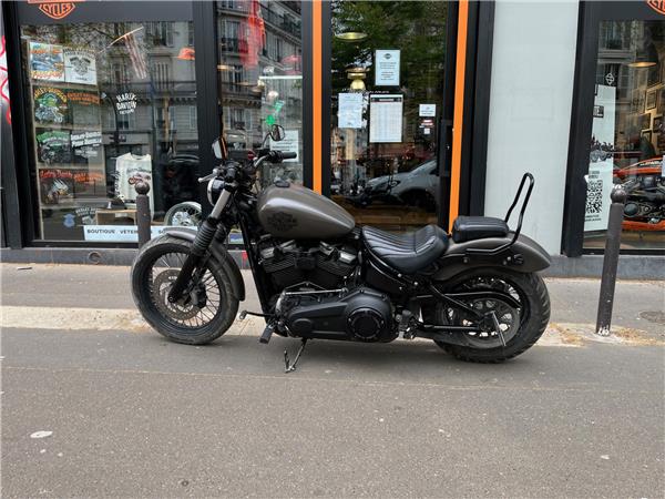 2018 HARLEY-DAVIDSON STREET BOB