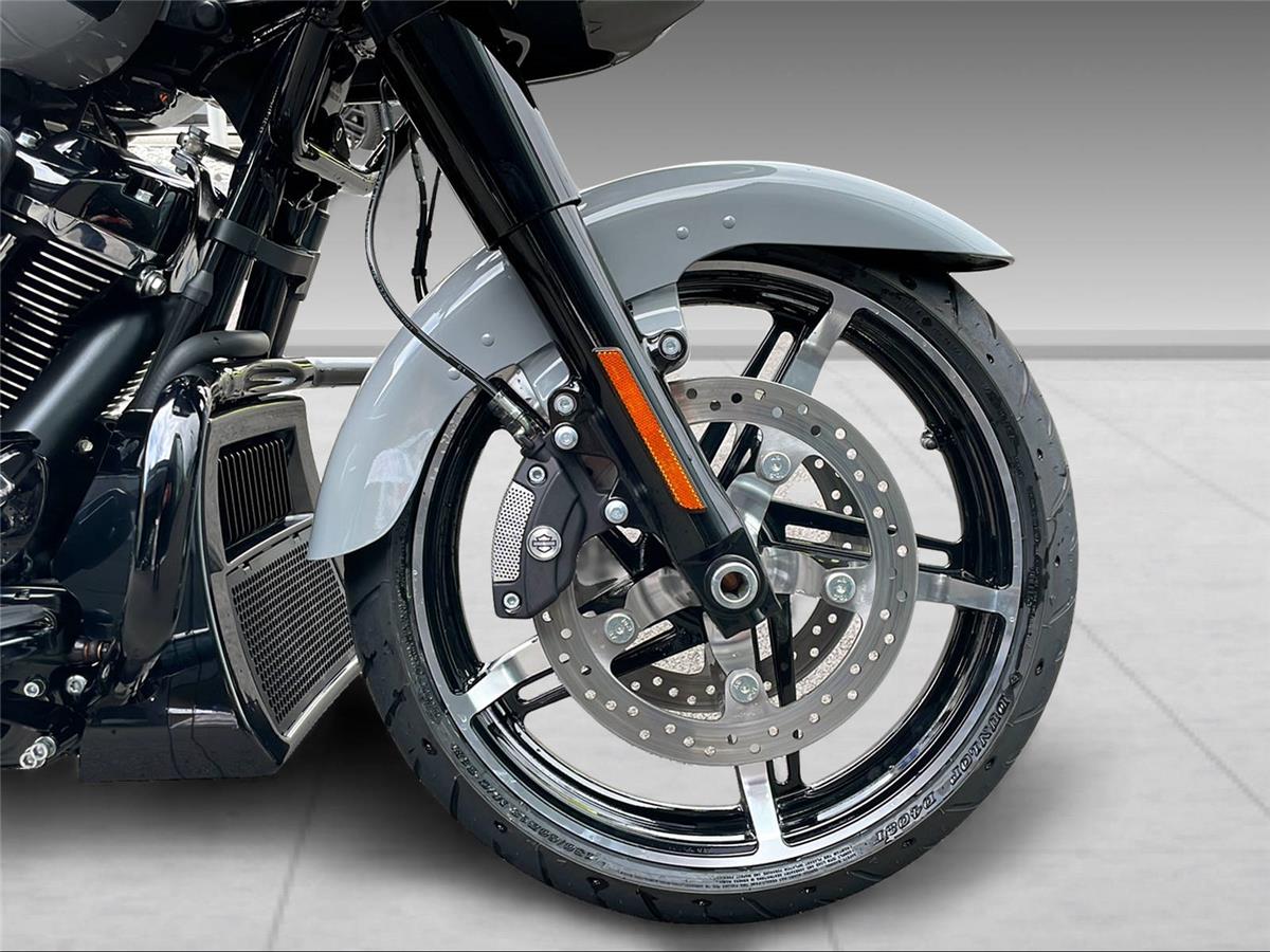 2026 harley-davidson FLTRX Road Glide Black Finish 117