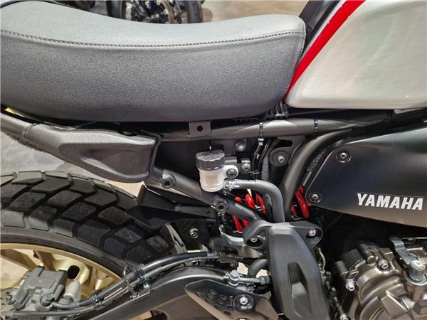 2021 YAMAHA XSR700 XTRIBUTE