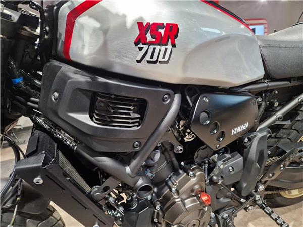 2021 YAMAHA XSR700 XTRIBUTE