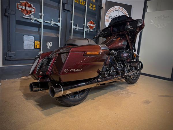 FLHXSE CVO Street Glide 