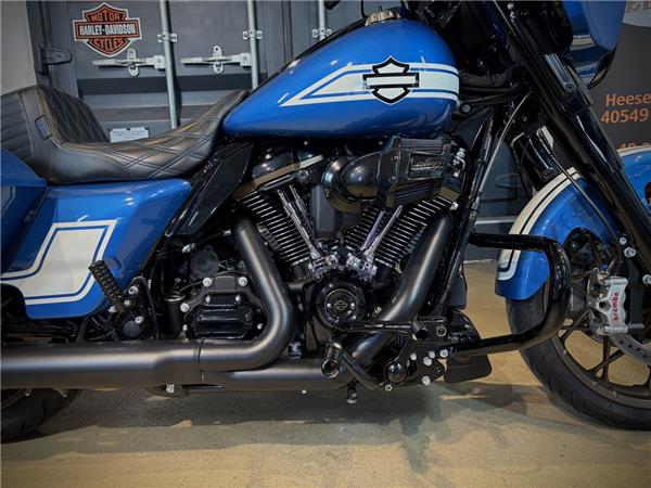 FLHXST Street Glide ST 117 