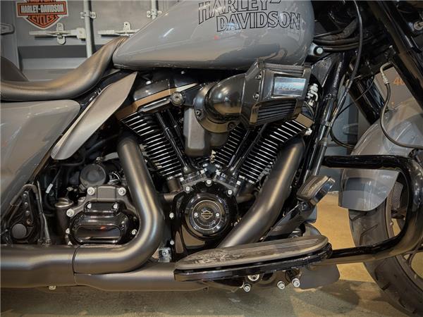 FLHXST Street Glide ST 