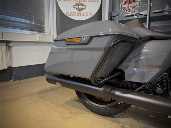 FLHXST Street Glide ST 