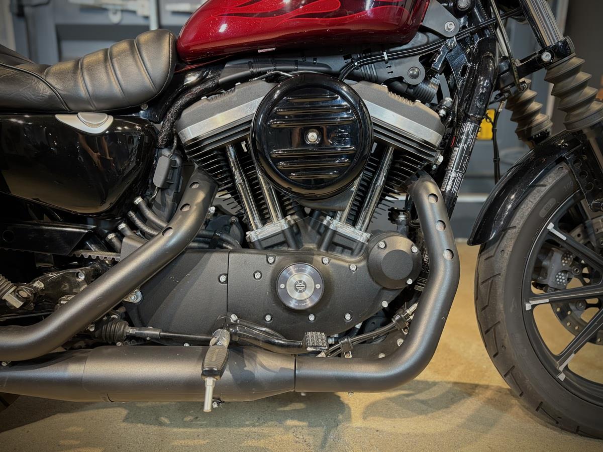 XL883N Iron 