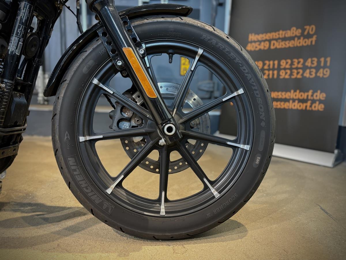XL883N Iron 