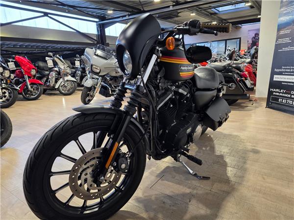 2011 HARLEY-DAVIDSON IRON