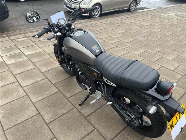 2025 Yamaha XSR125