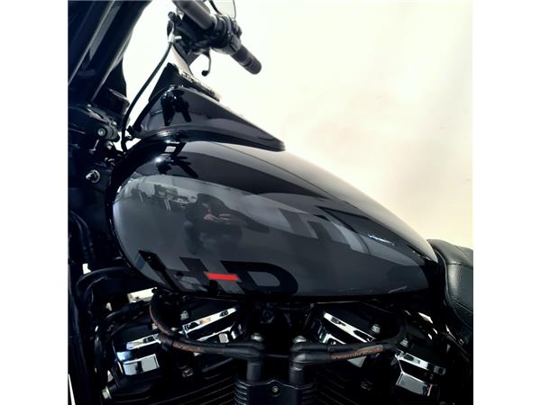 HARLEY-DAVIDSON FAT BOB