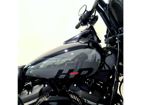 HARLEY-DAVIDSON FAT BOB
